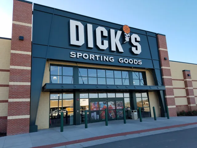DICK'S Sporting Goods