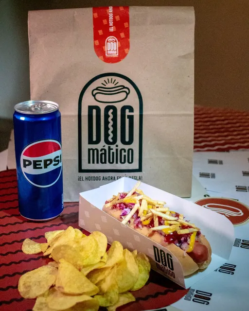 DOGMÁTICO Hot Dog, perritos calientes