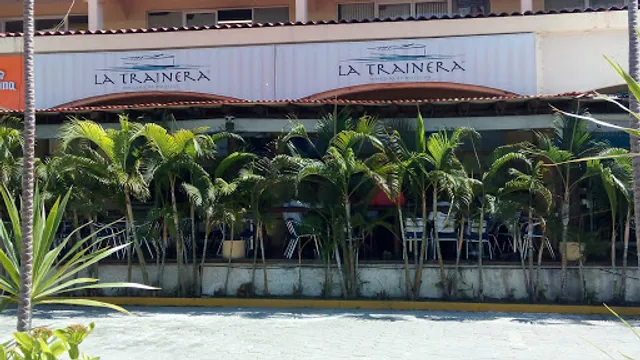 La Trainera - La Joya