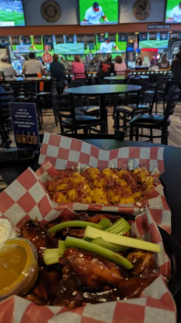 Longshots Sports Bar & Grill