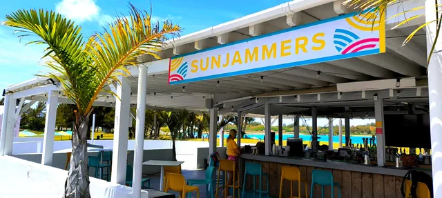 Sunjammers Bar and Grill