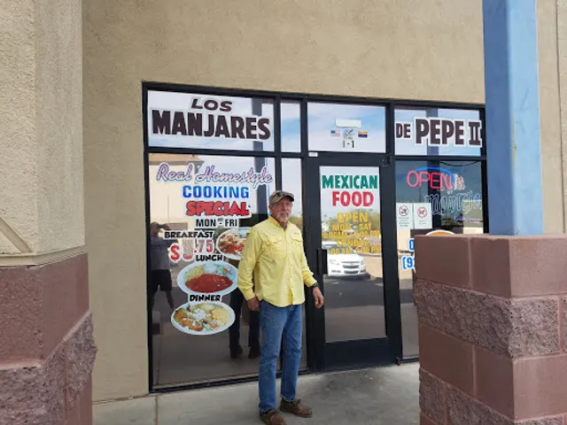 Los Manjares Restaurant