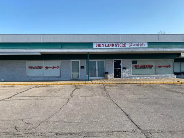 Chin Land Store