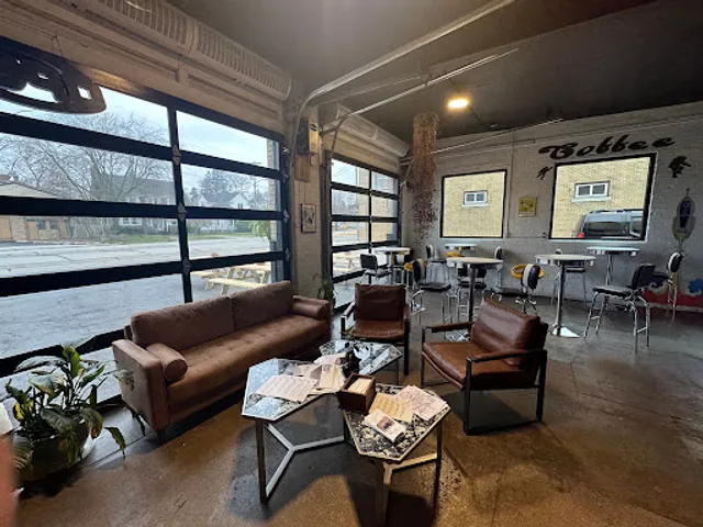 Retro Eighth Coffee & Acai