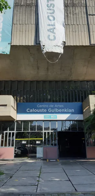 municipal arts center calouste gulbenkian