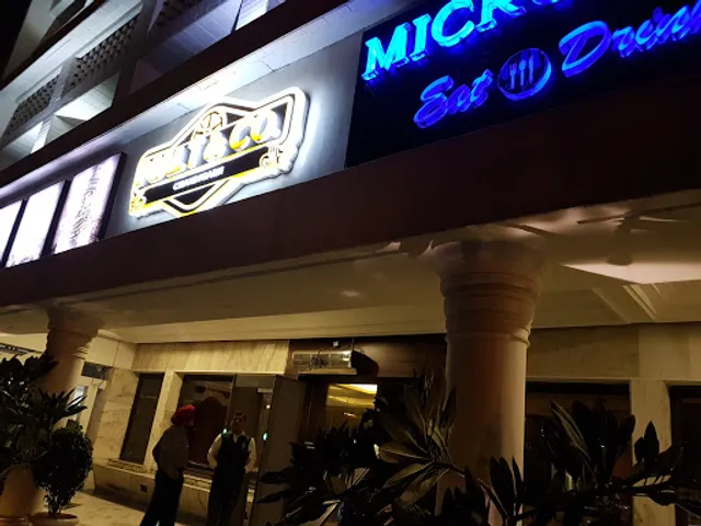 Malt & Co, Restaurant and Microbrewery