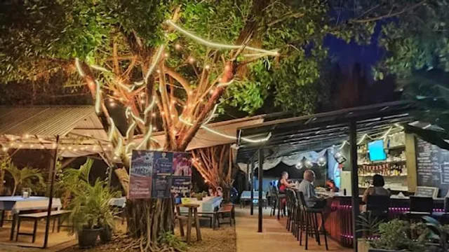 KUAN BAR & RESTAURANT