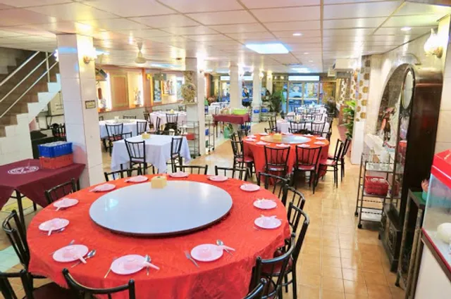 Chai Huai Pochana Restaurant