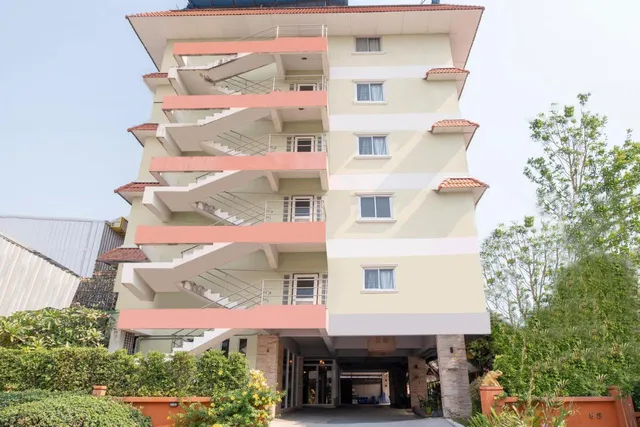 Plai and Herbs Suvarnabhumi Airport