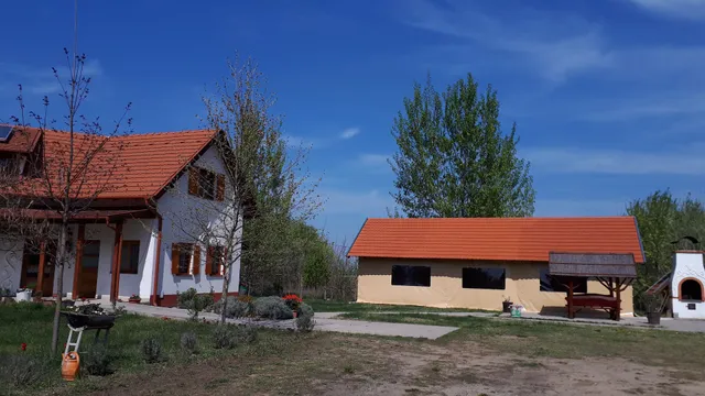 Vadvirágos Vendégház