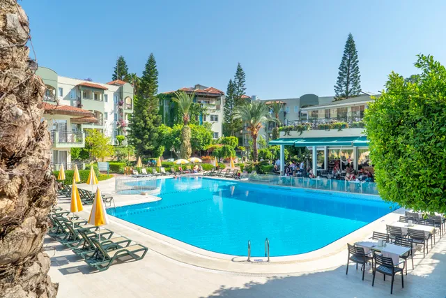 Gardenia Beach Hotel