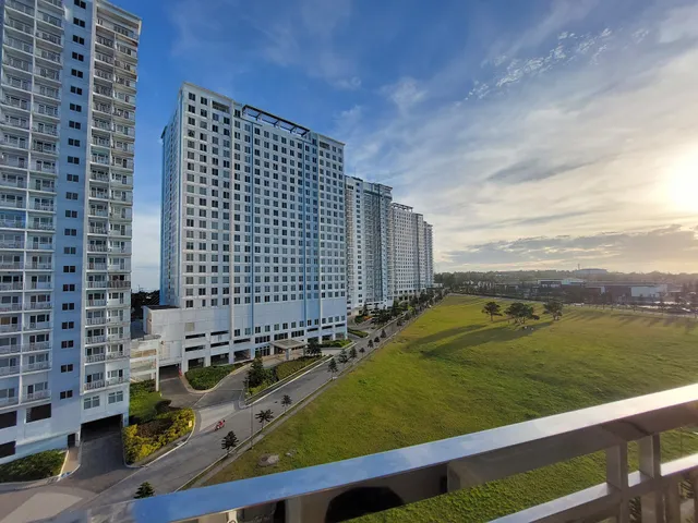 Cool Suites Tower B at Wind Residences