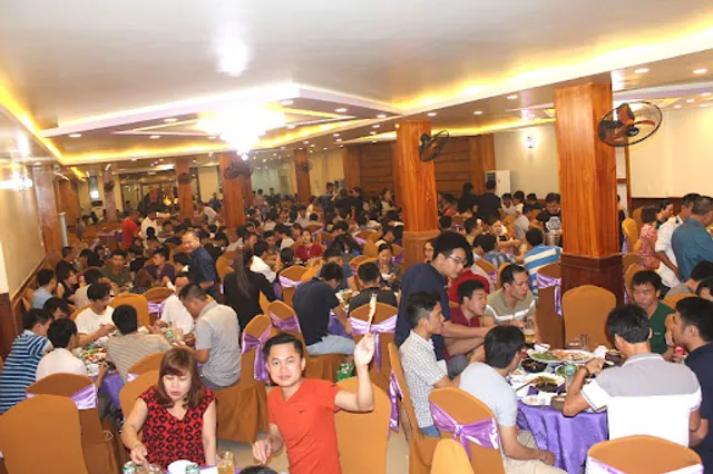 Tuyen Son Restaurant