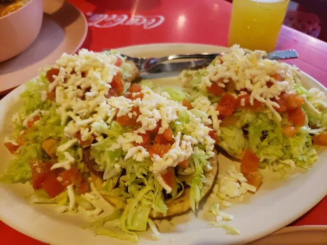 La Cenaduria Antojitos Mexicanos