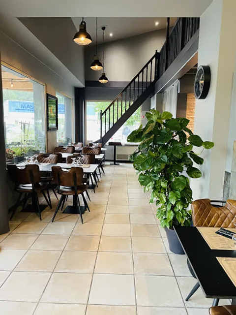 La Provençale Pizzeria/Restaurant