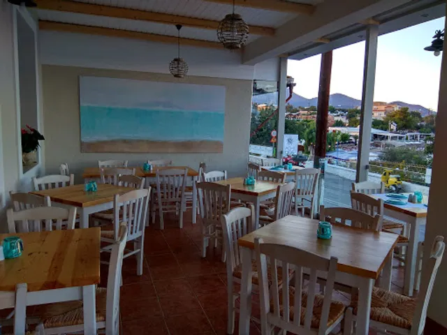 Arismari - Mediterranean & Cretan Cuisine