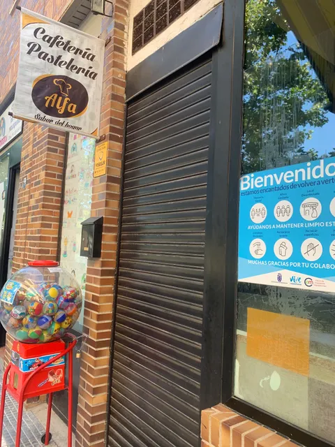 Cafetería Restaurante Alfa.