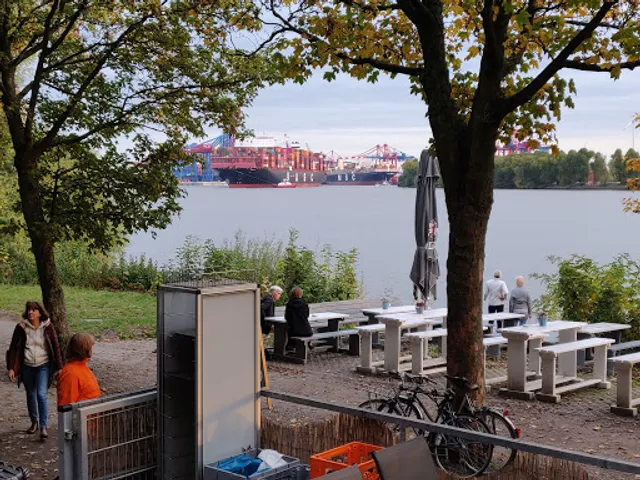 Brücke 10 im Strandhaus