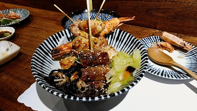 禧樂 丼飯、刺身、炭燒