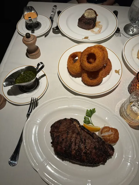 Dean's Steak & Seafood