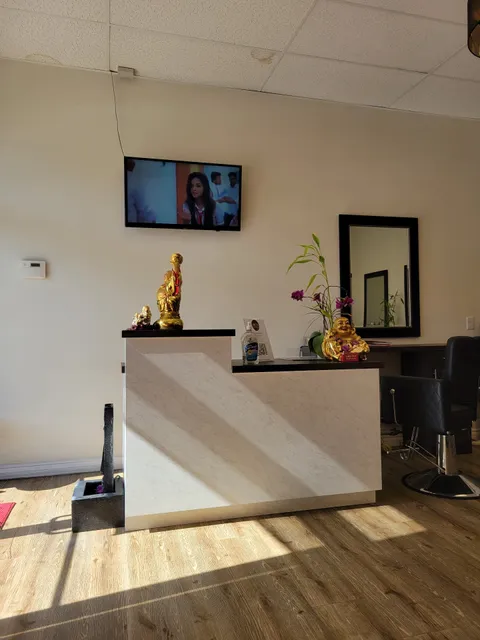 Aruna Threading Studio #2