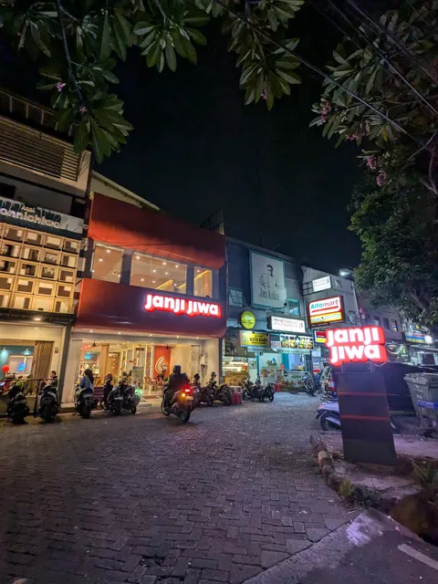 Behomy Maxley Suites