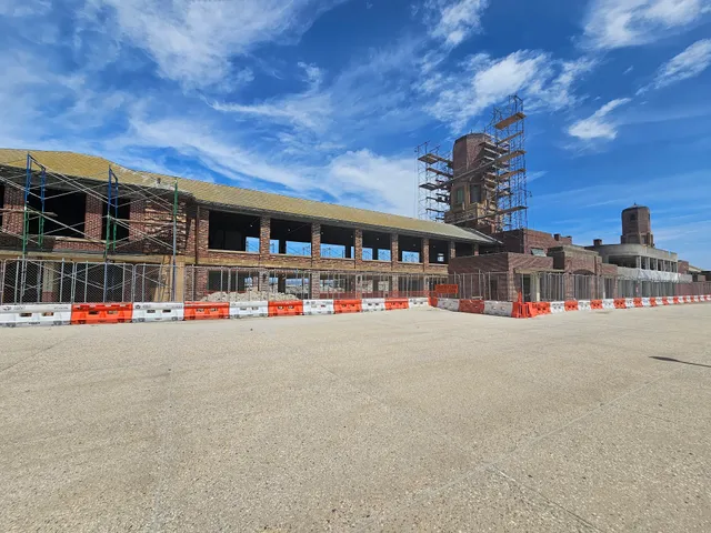 Riis Beach Promenade