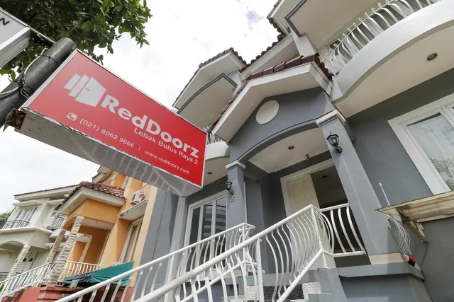 RedDoorz @ Lebak Bulus Raya