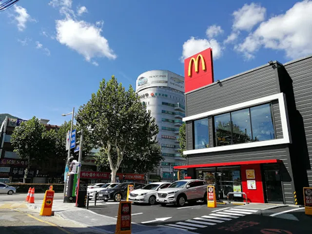 McDonald's Choryang DT