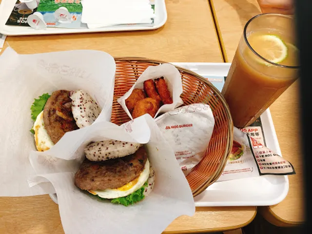 MOS BURGER Qingnian Shop