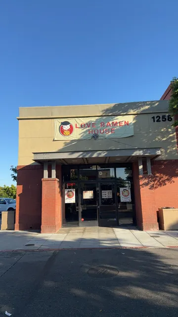 Love Ramen House