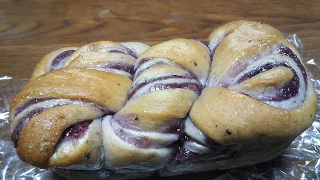 ボンベーカリー