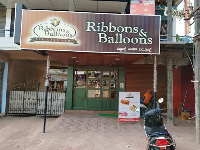 Ribbons and Balloons - Thokkottu