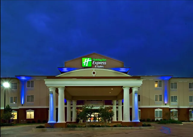 Holiday Inn Express & Suites Snyder by IHG