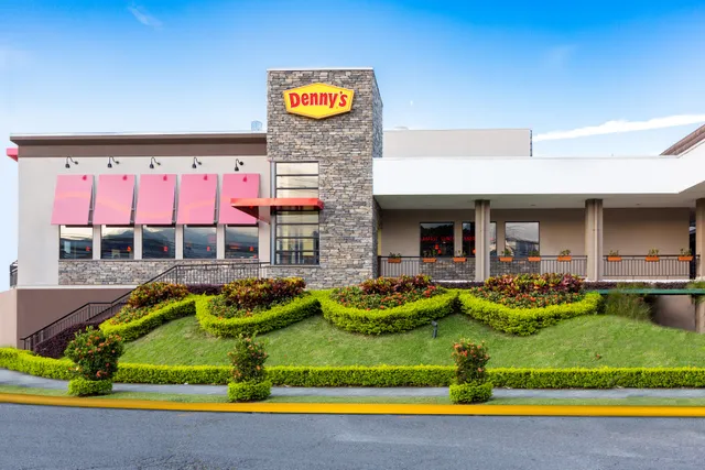 Denny's • San José