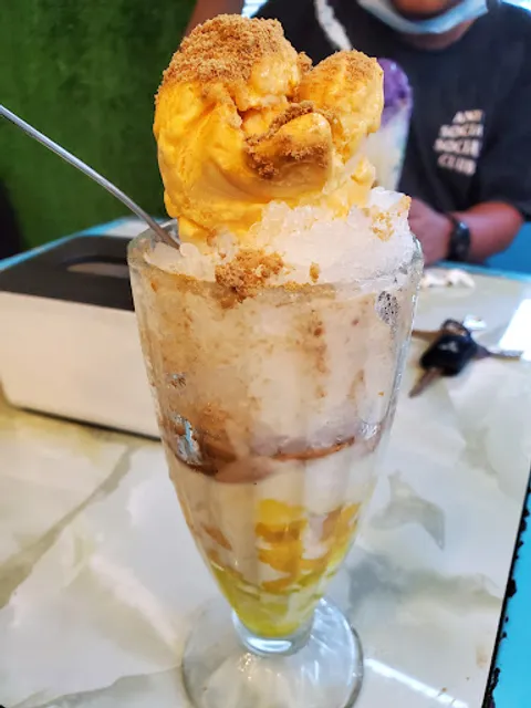 Royaltea + Coffee -Calamba