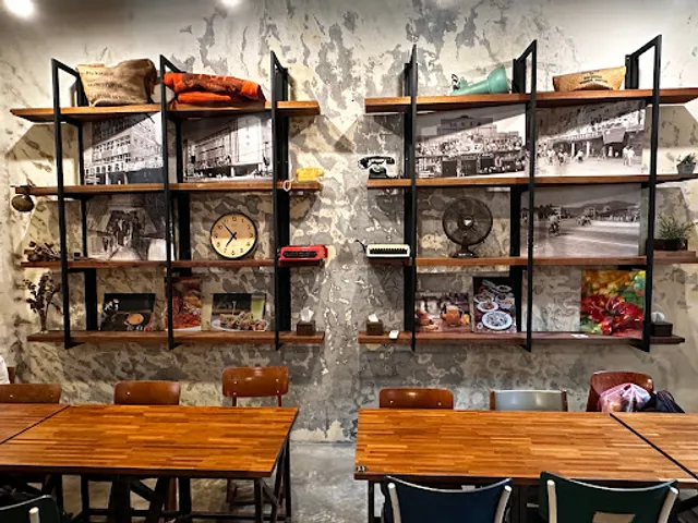 MARS Mu workshop-style restaurant