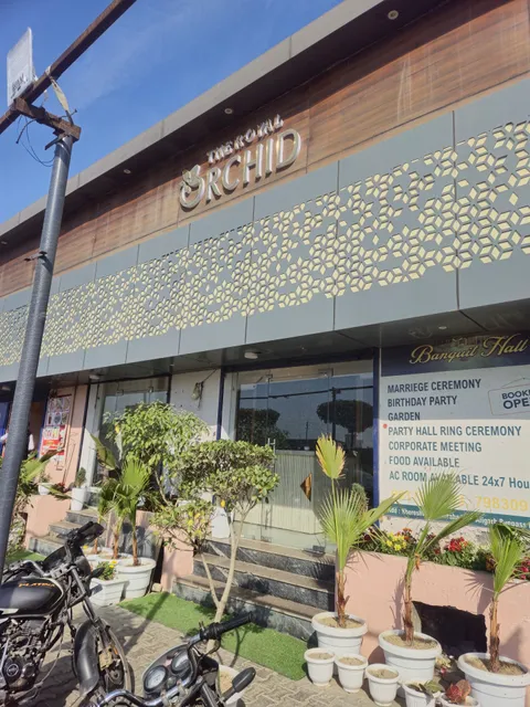 Hotel The Royal Orchid