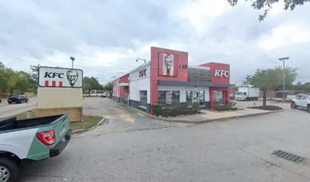 9011 W Sam Houston Pkwy N