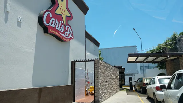 CARL´S JR. PUERTA DE HIERRO