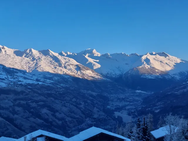 ALPINE365 Chalet Pisteside