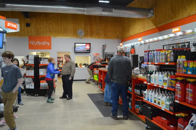 Alabama Tractor- Lincoln