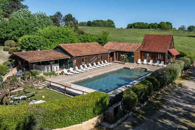 Hameau des laurières en Dordogne