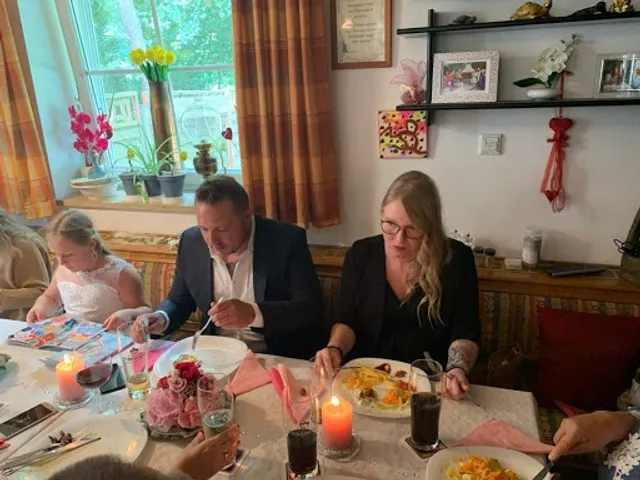 Iris Hexenhäusl (Griechische Taverne)