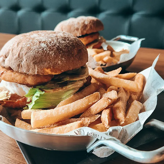 BSB Crispy - O seu frango frito crocante em Águas Claras