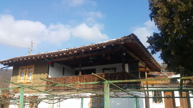 Къща "Гнездото"