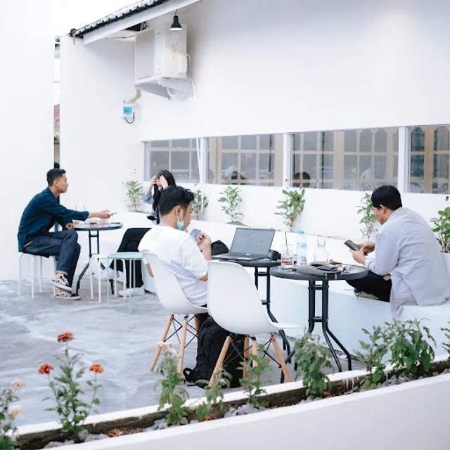 ELFA COFFEE 1.0 SEJARAH