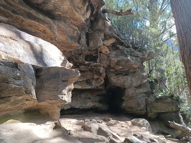 Rocky Whelans Cave
