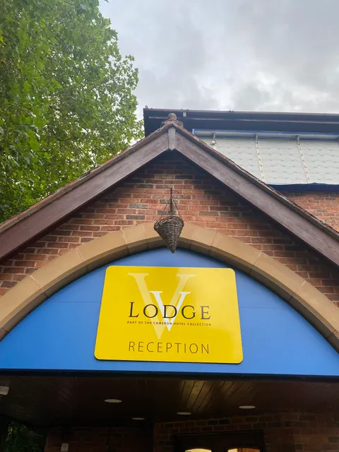 V lodge - closed