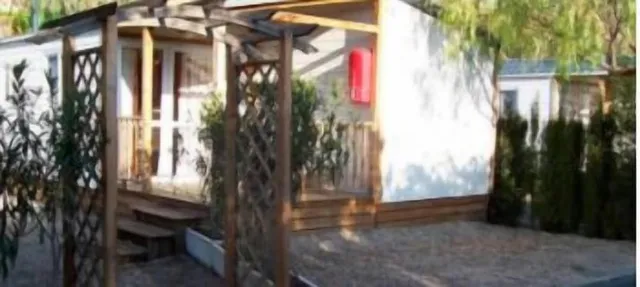 Centro Vacacional Macenas / Camping Cueva Negra